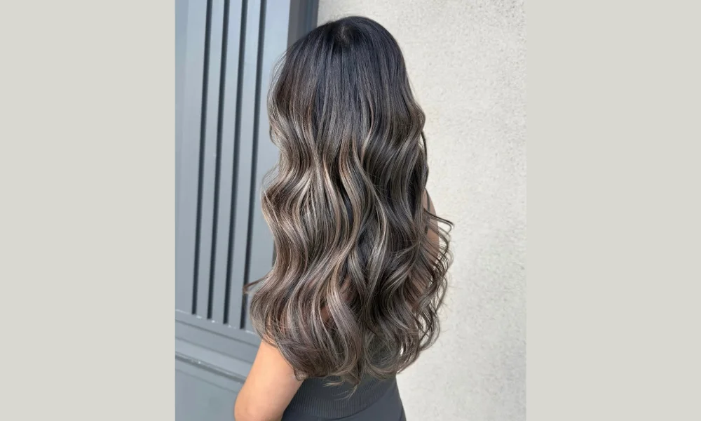 Dark Brown Hair with Highlights