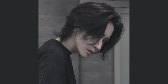 Long Hairstyles for Men